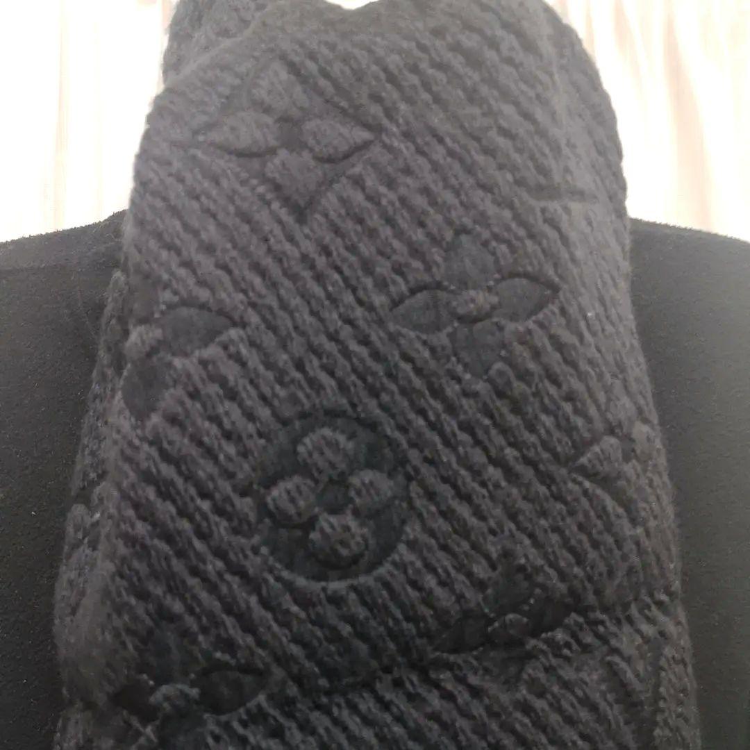 本日限定価格ルイヴィトンエシャルプ ロゴマニアマフラー珍しいブラックに近いグレー