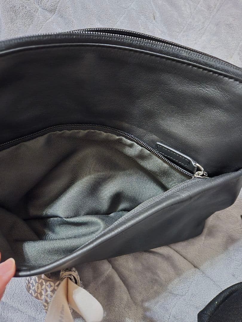 ear PAPILLONNER イア パピヨネ　ショルダーバッグ　ブラック