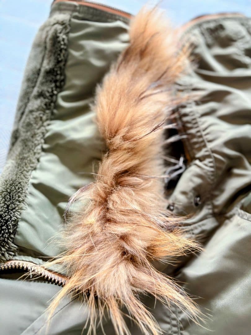 AVIREX N-2B フライトジャケット フード ファーアウター 短丈