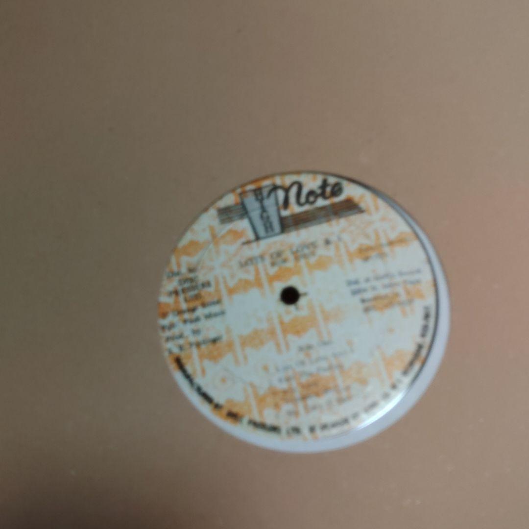 t*8様 PRINCE JAMMY DESTROYS THE INVADERS.