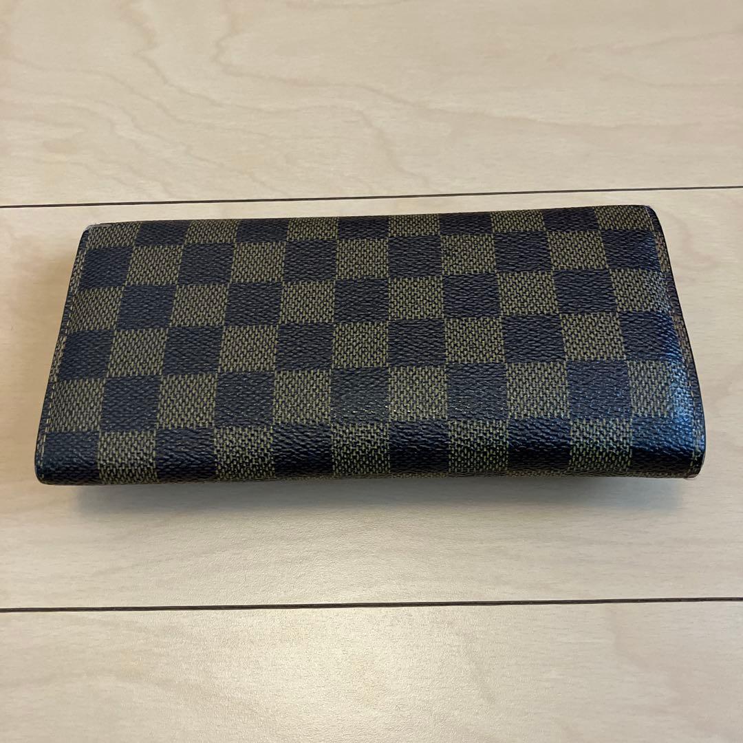 ルイヴィトン　長財布　イニシャル入り