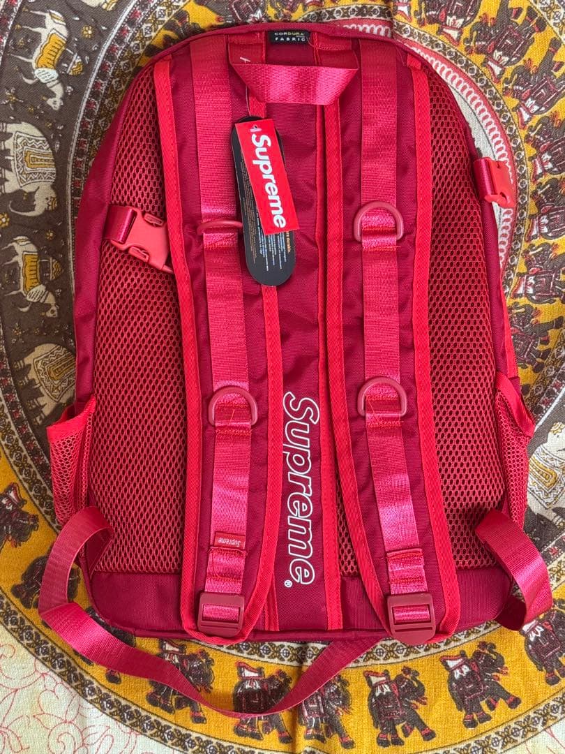 Supreme メッシュバックパック レッド