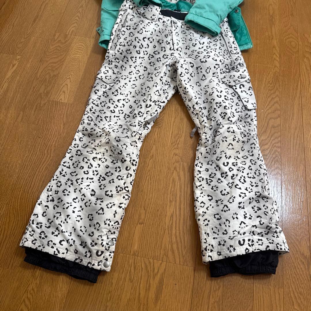 BURTON ミントグリーン ジャケットとヒョウ柄パンツ　スノーボード　セット