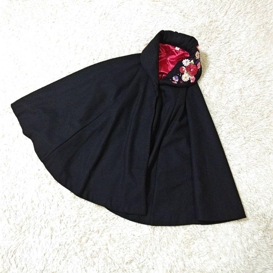 ウールポンチョ ケープ 羽織り 花刺繍 和装 着物　黒い刺繍　ポンチョ・ケープ