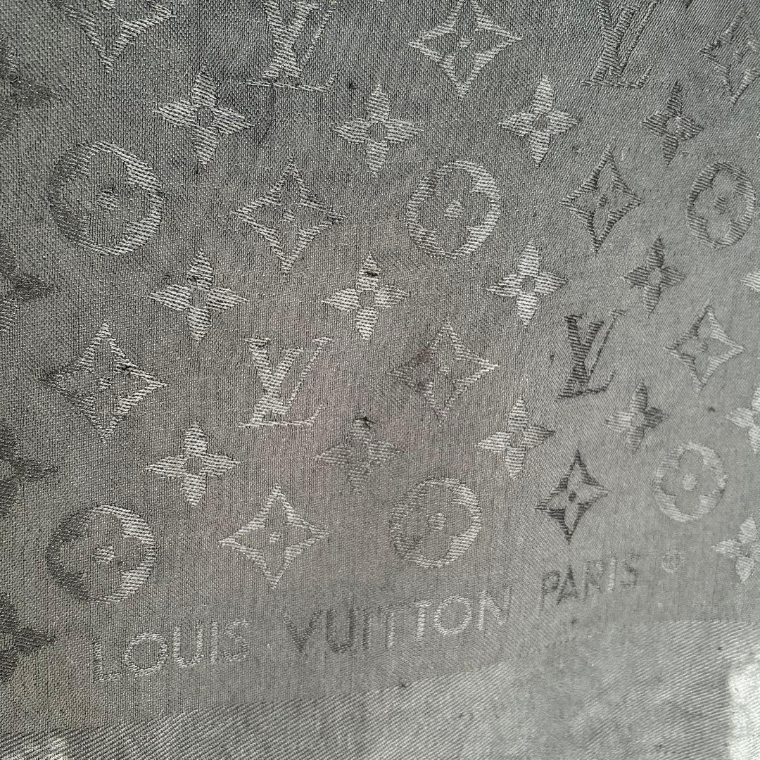 ルイヴィトン モノグラム柄ストール MADE IN ITALY 黒 ブラック