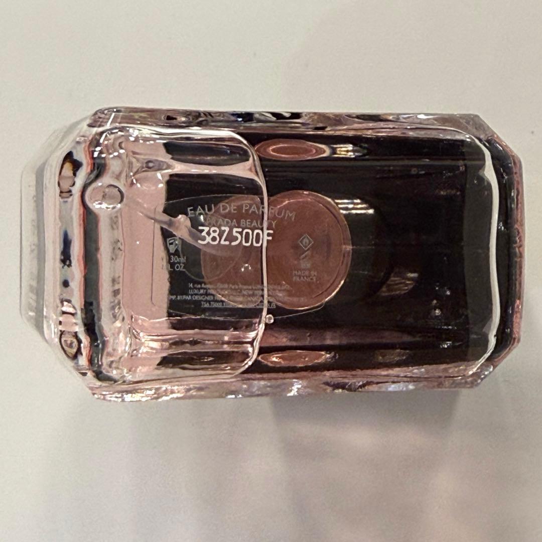 PRADA 香水 パラドックス オーデパルファム 30ml