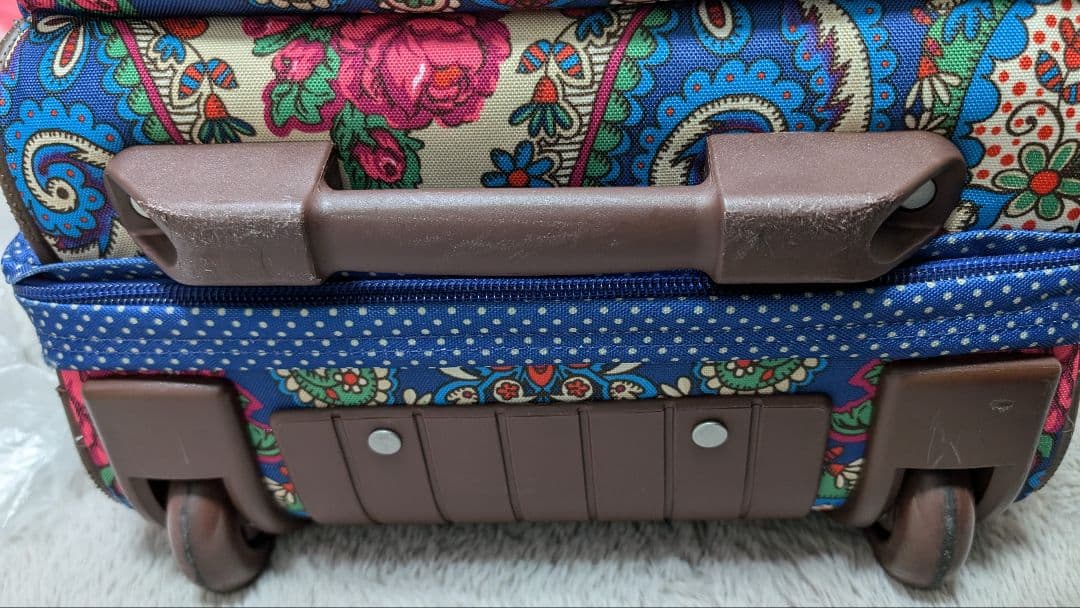 OILILYキャリーケース