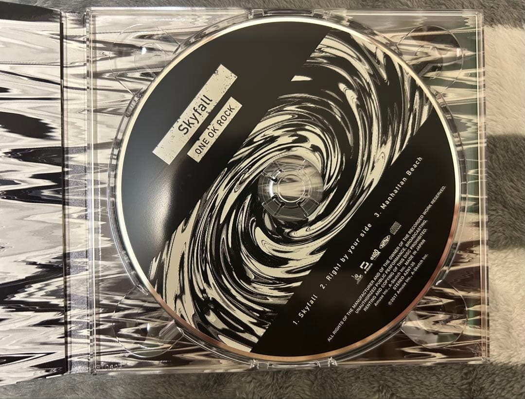 お値下価格【会場限定版】ONE OK ROCK Skyfall CD
