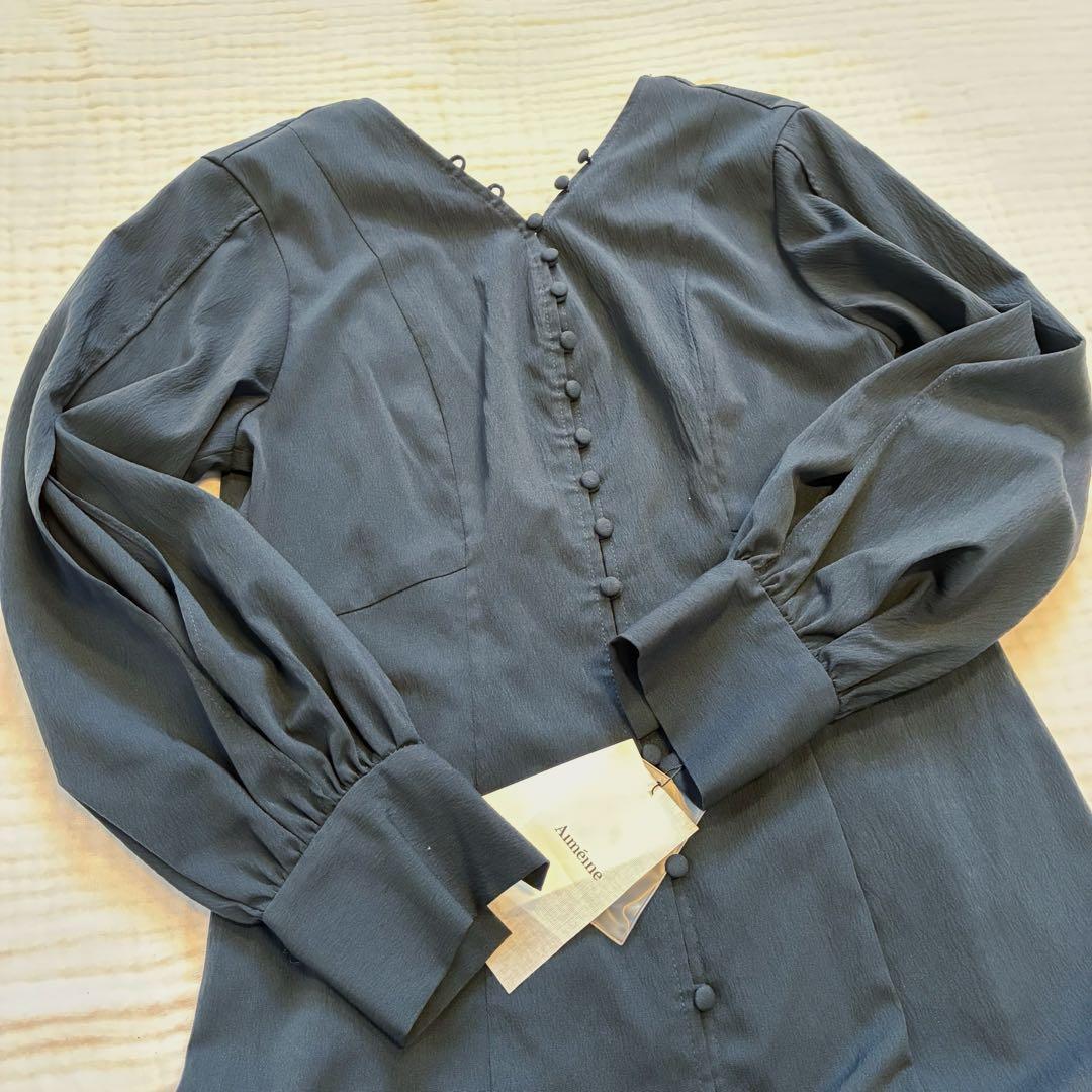 新品タグ付 Aimeine ループボタンバックオープンIライン　ワンピース 黒