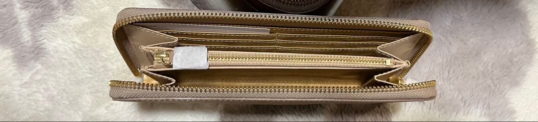 キタムラ　ロゴ ベージュ レザー 長財布