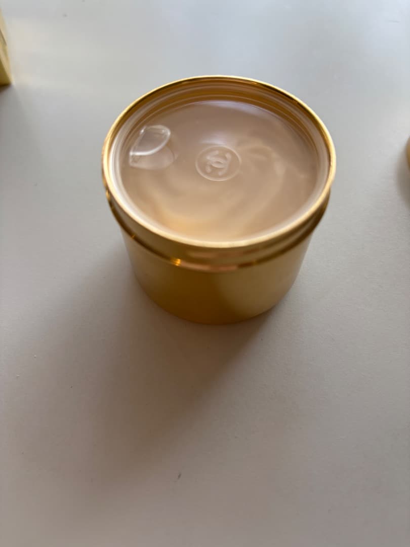 k*i様 シャネル　サブリマージュ レクストレ ドゥ クレーム コンサントレ　レ