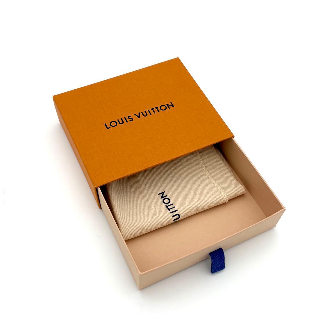 ルイヴィトン 折財布 エピ ノワール ポルトフォイユ マルコ NM 黒 1819