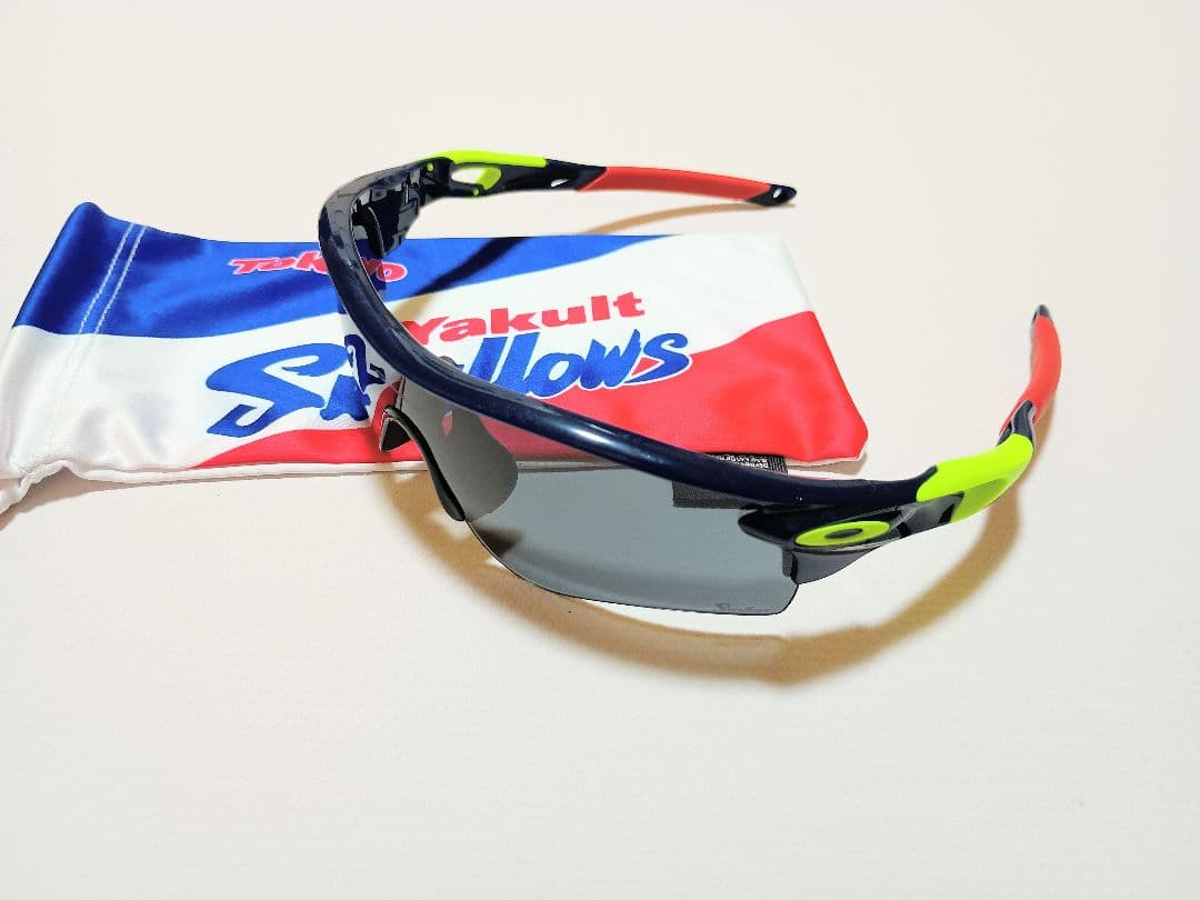 【限定コラボモデル】東京ヤクルトスワローズ　オークリー　レーダーロックパス