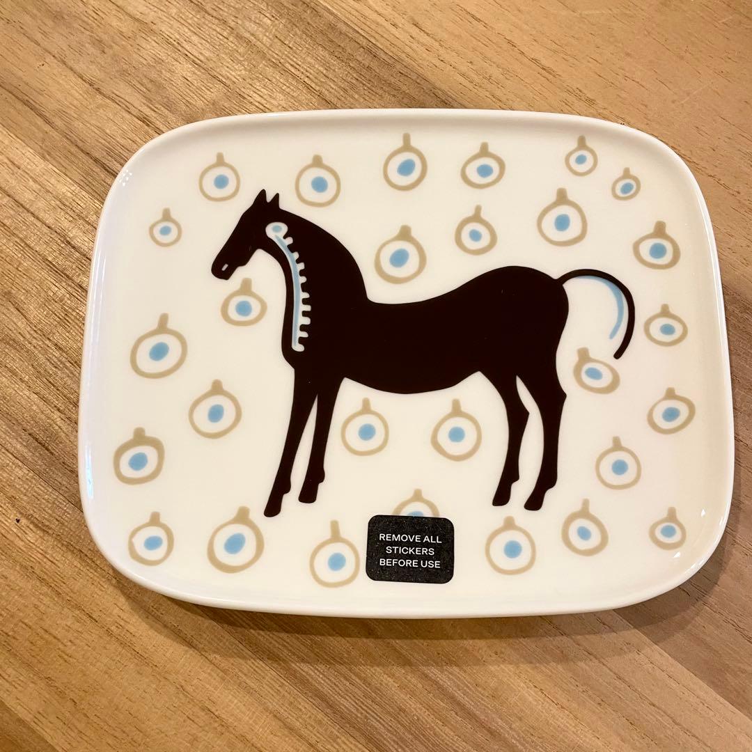 marimekko マリメッコ　完売Musta tamma プレート＋ラテマグ