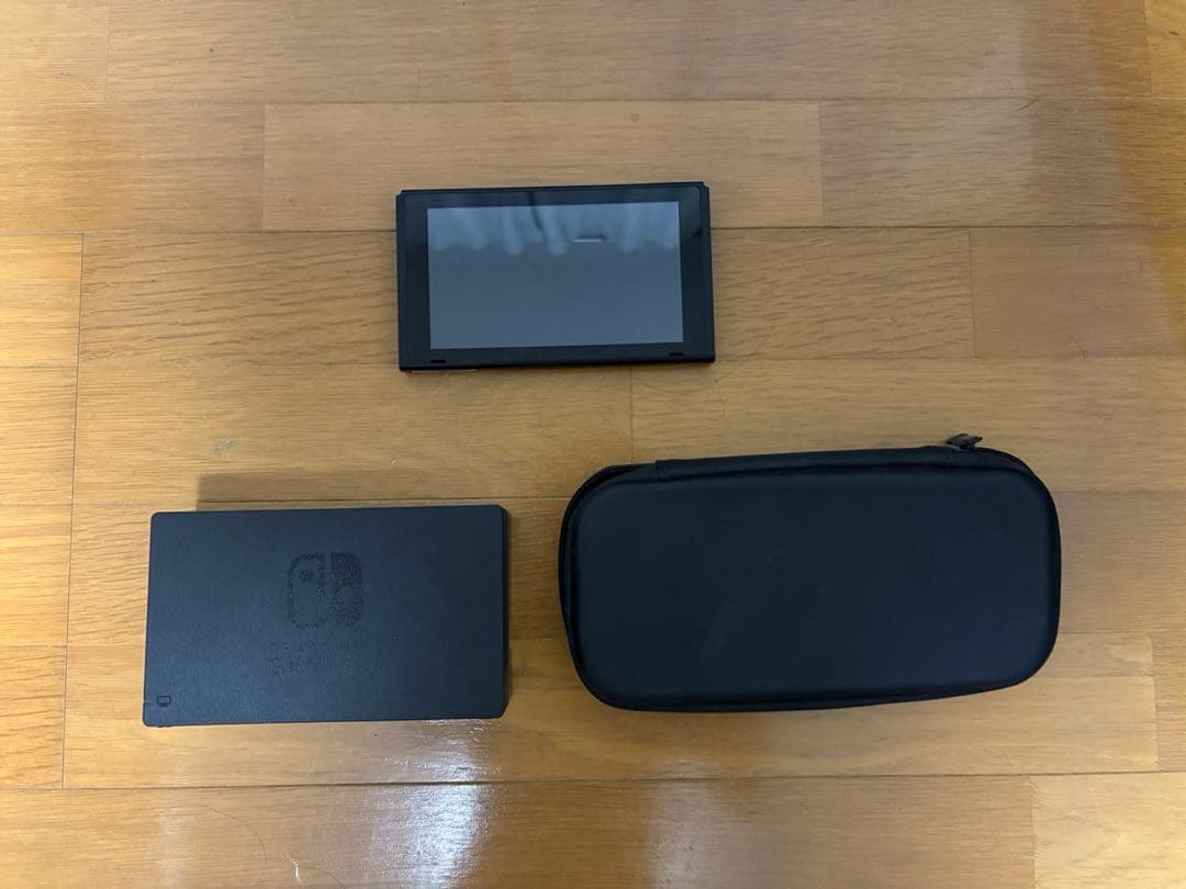 Nintendo Switch 本体 ドックとポーチ付