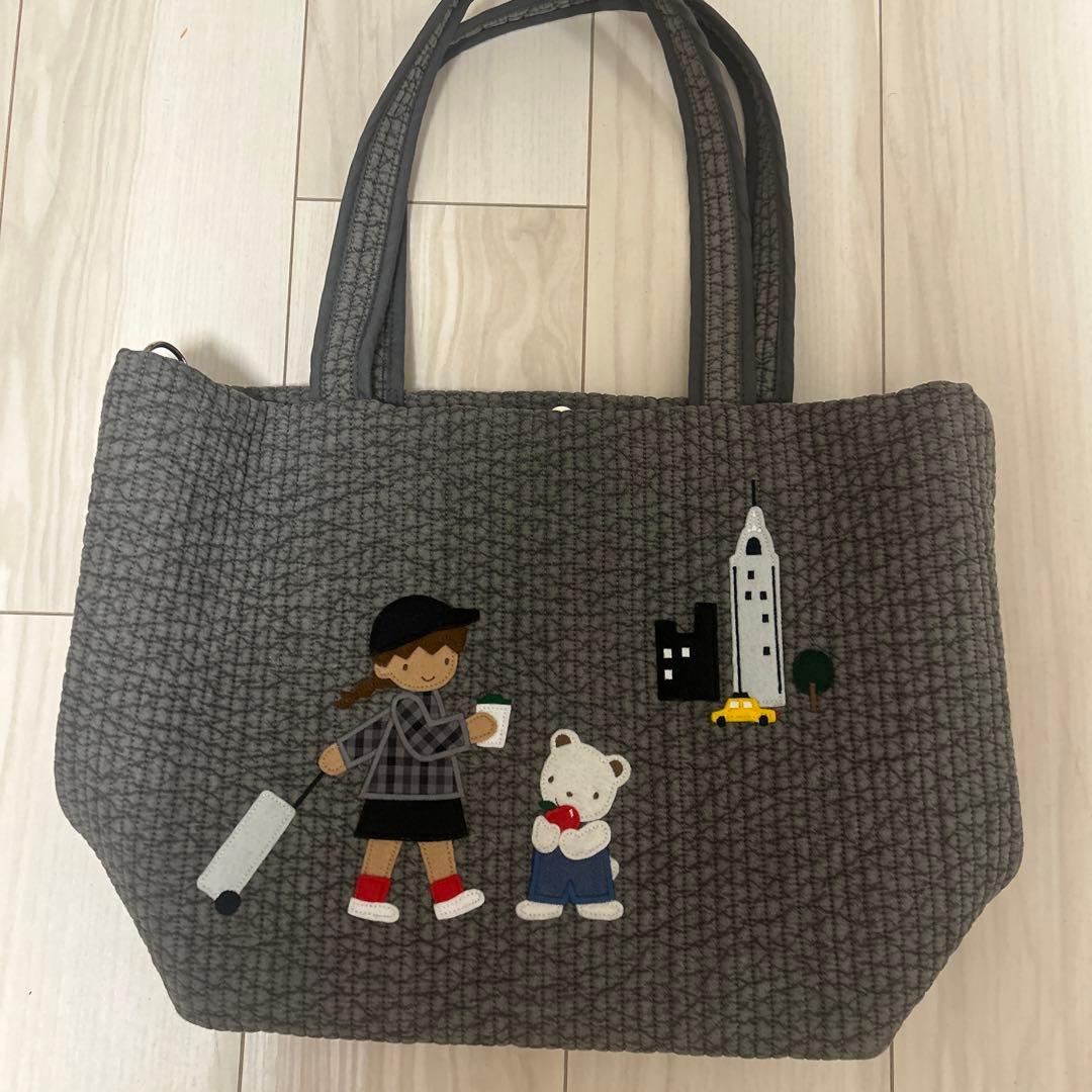 ファミリアバック