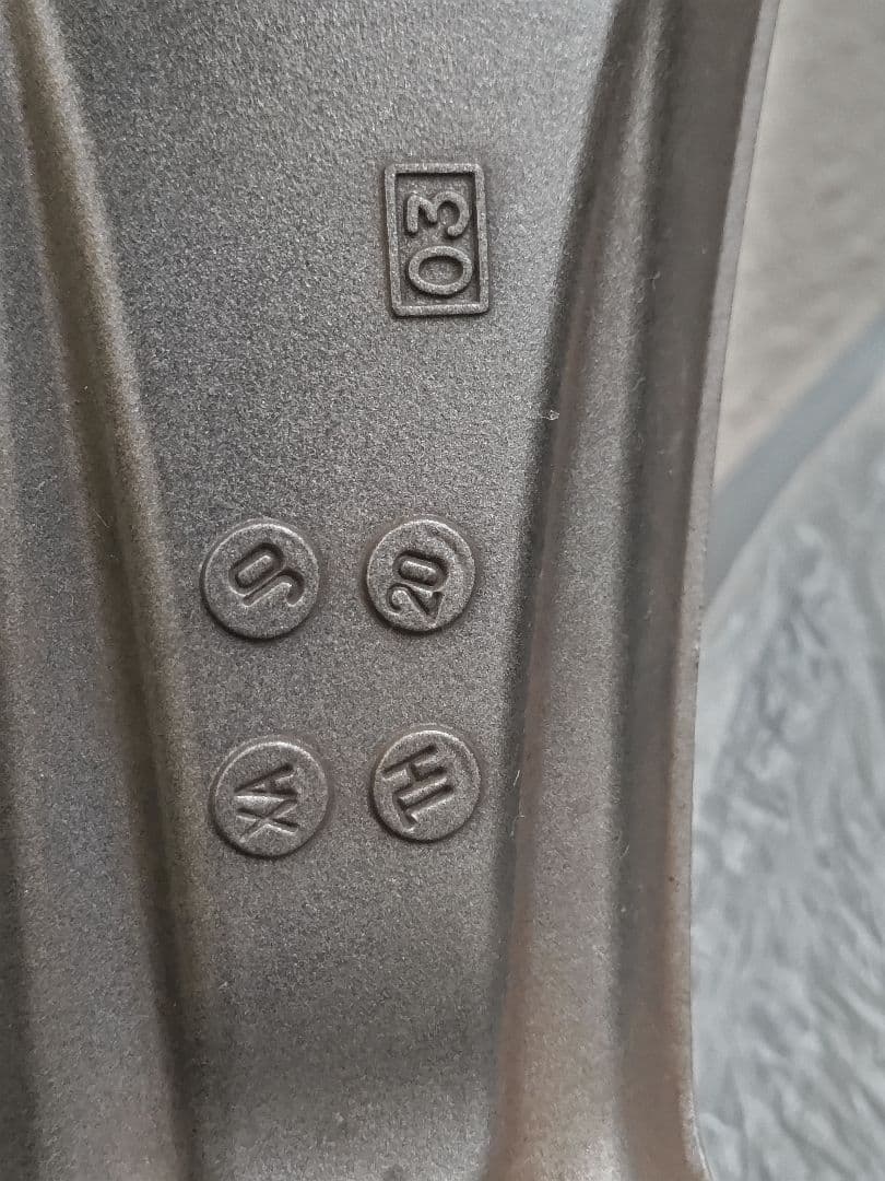 kuo TOM'S TN-06 18インチホイール