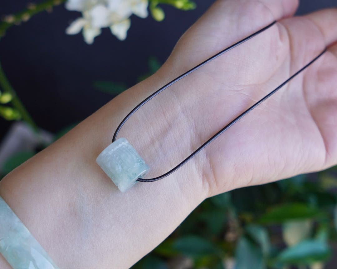 ☘本翡翠　氷種❄️六字真言　ルース⭐️路路通⭐️ネックレス　新品　0154