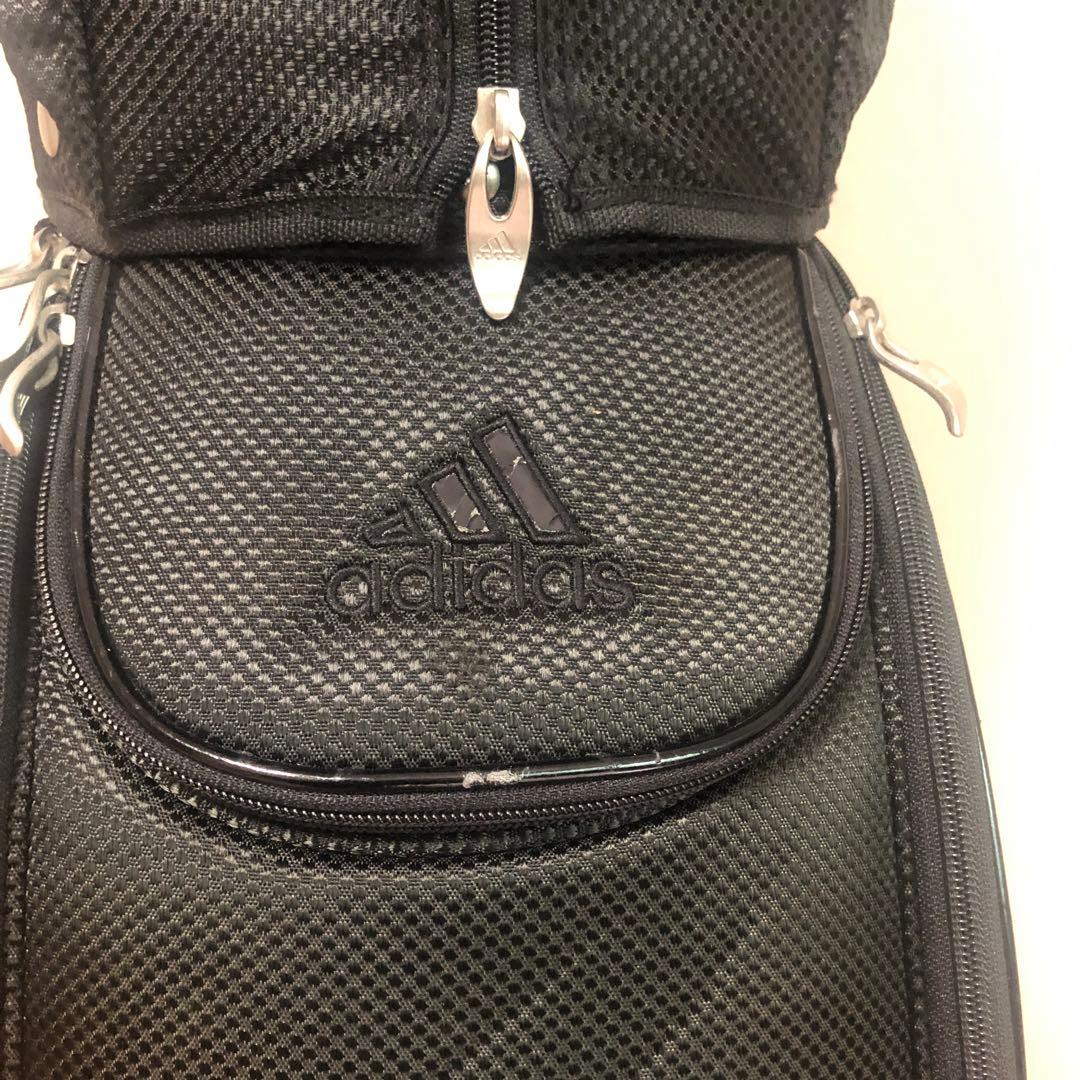 adidasアディダス キャディバッグ ブラック　フード付き