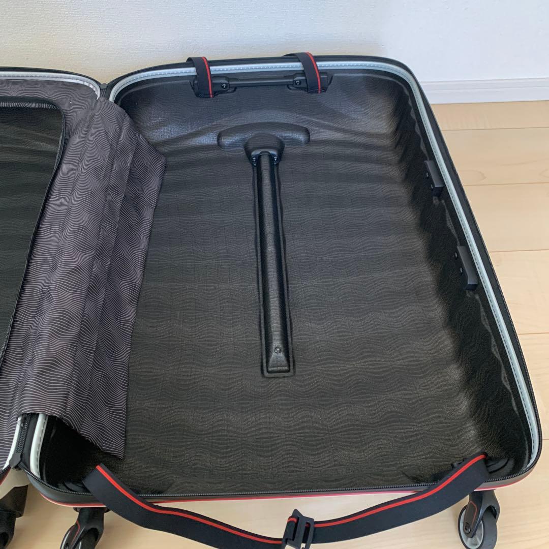 サムソナイト　防水超軽量ライトショック スポーツ 機内預け無料預け入れ最大サイズ