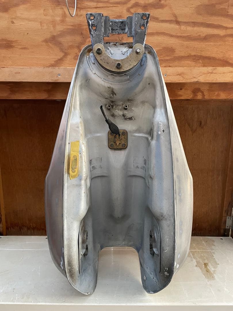 〖送料無料〗XJR400 4HMガソリンタンク 塗装ベース