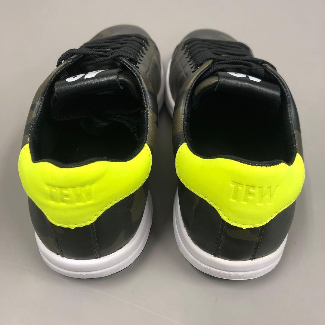 未使用品★TFW49 レディースゴルフシューズ 23センチ カモ柄