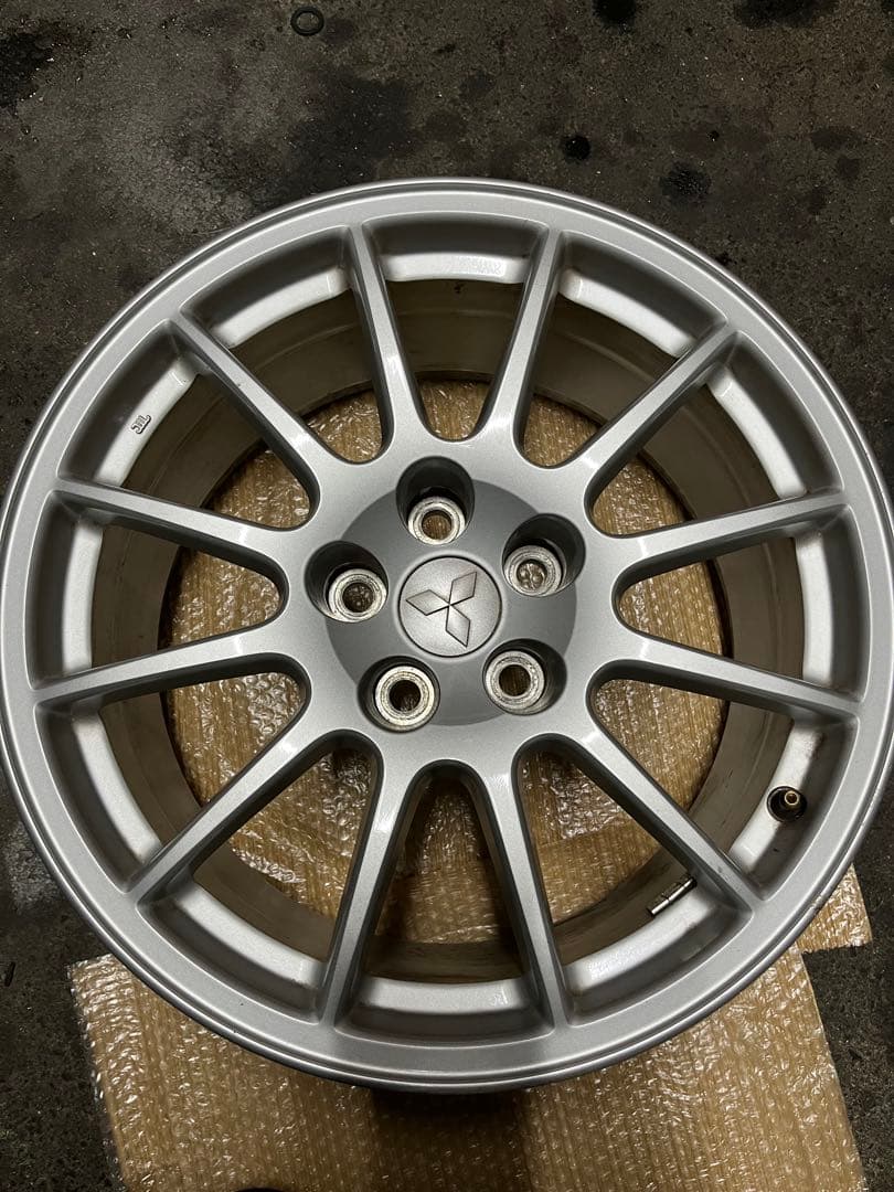 三菱 18インチ シルバー ホイール