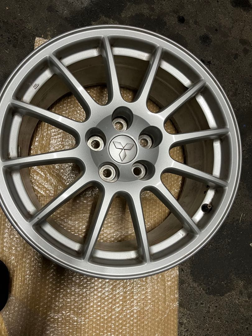 三菱 18インチ シルバー ホイール