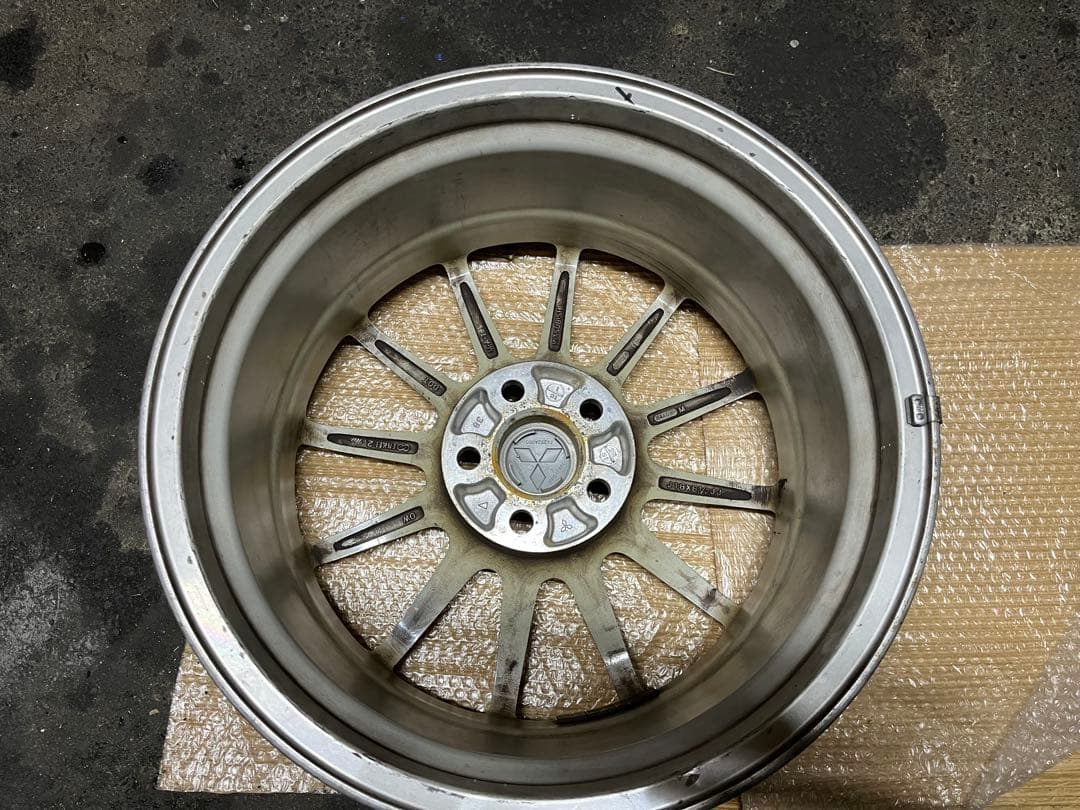 三菱 18インチ シルバー ホイール