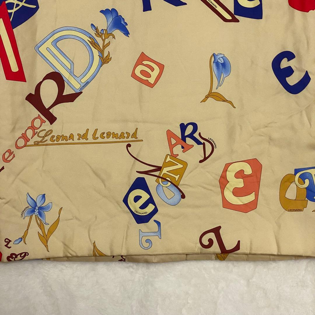 LEONARD SPORT コート アルファベット ボタニカル 総柄