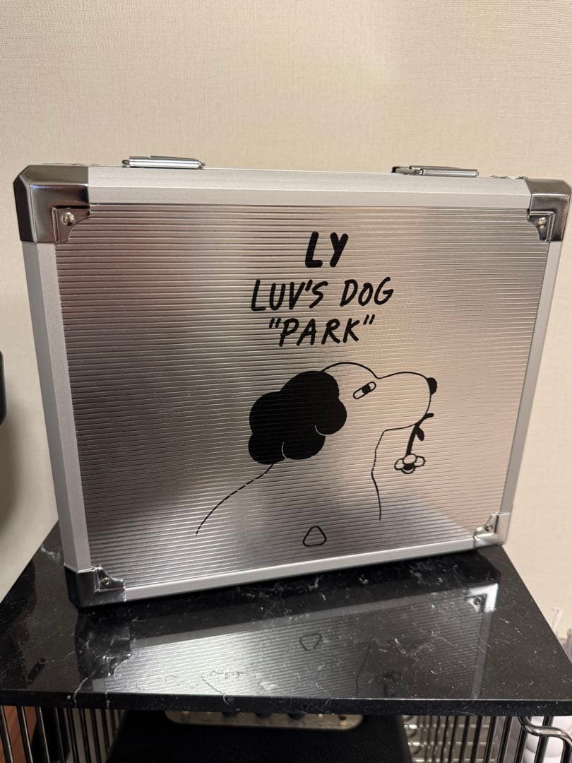 置物 ly painter luv's dog park sculpture