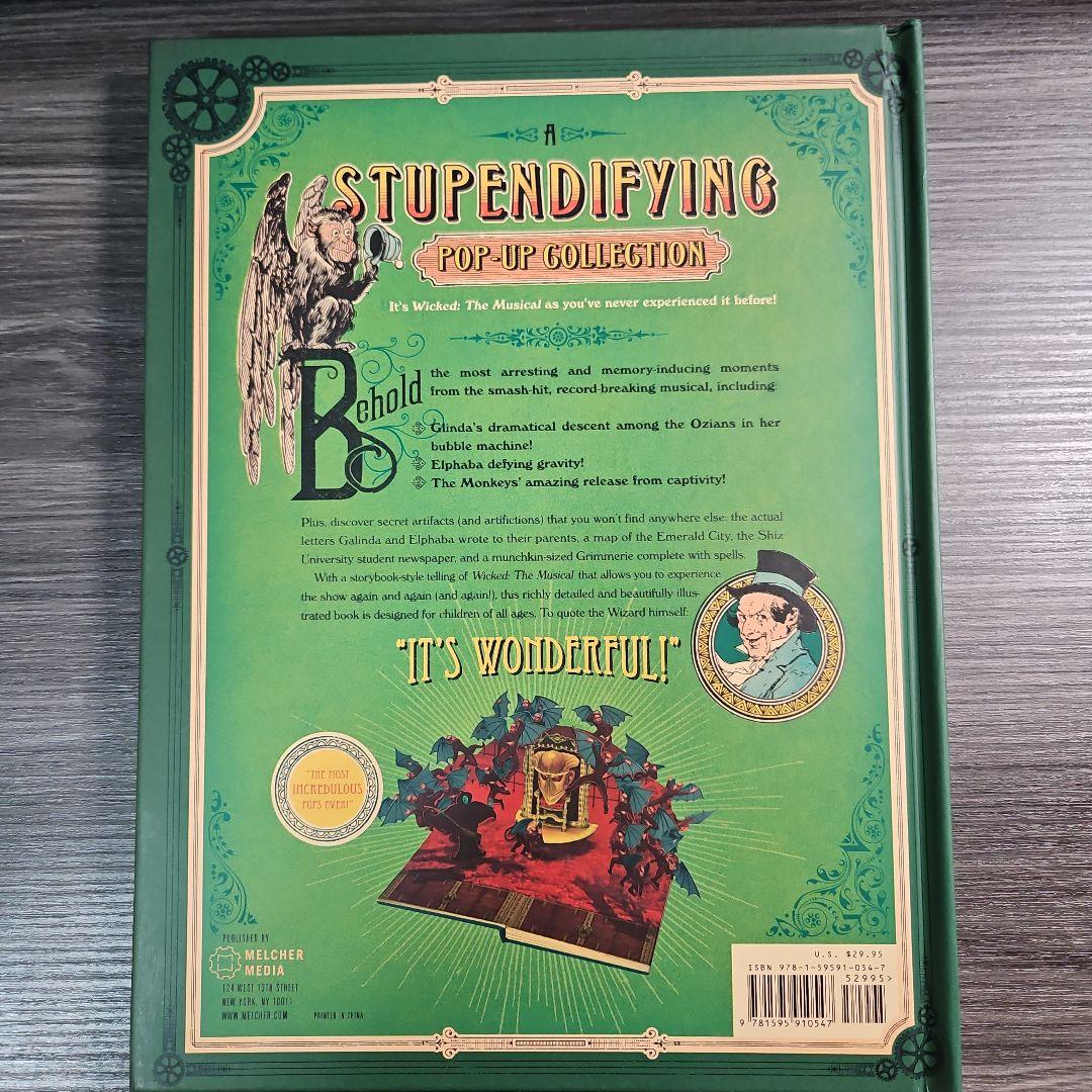 洋書 Wicked: A Pop Up Compendium