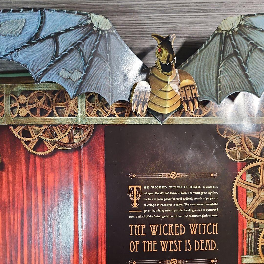 洋書 Wicked: A Pop Up Compendium