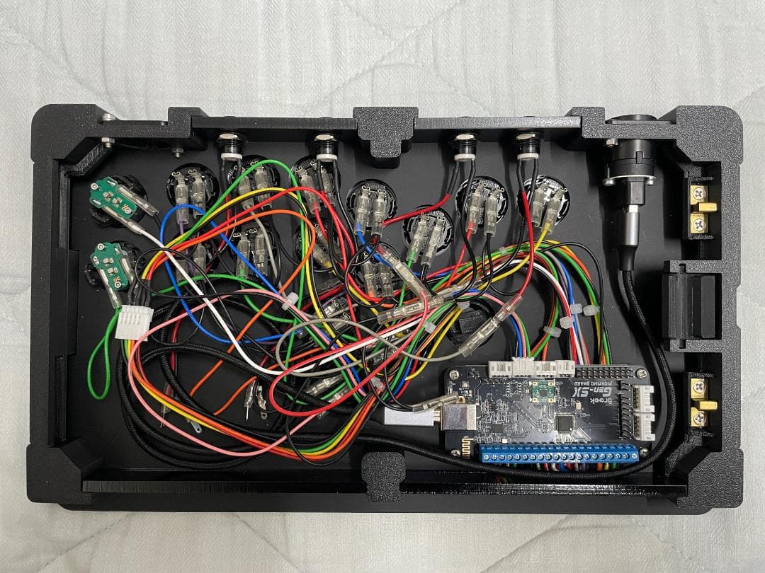 【Brook】OneFRAME使用 くろまき工房 薄型傾斜レバーレス アケコン