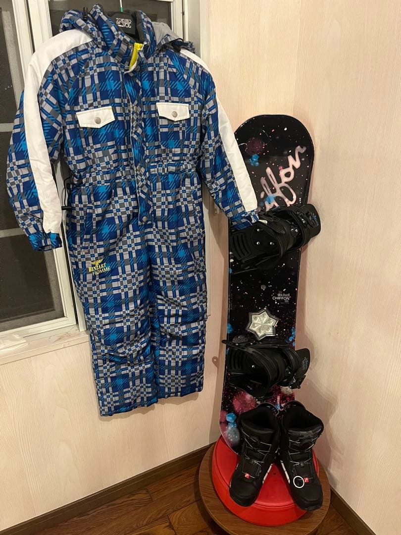 4点セット！ボード111cm&ブーツ21.5cm&ウェア120サイズ