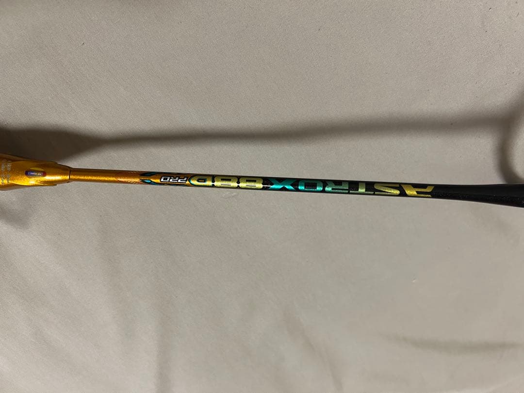 バドミントンラケット アストロクス88Dプロ