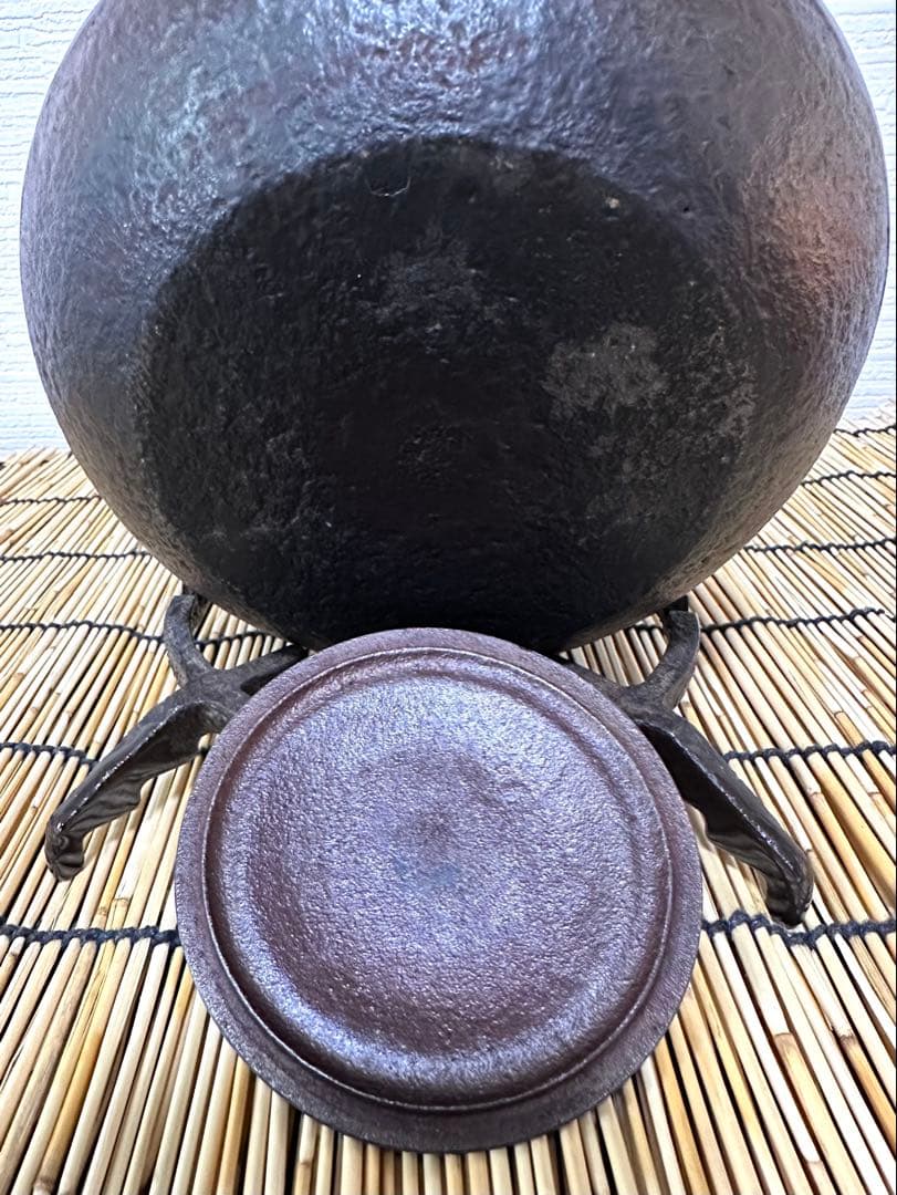 ほぼ未使用、美品　岩手県奥州水沢幸工芸　現代の名工 佐藤勝久造　１５型　南部鉄瓶