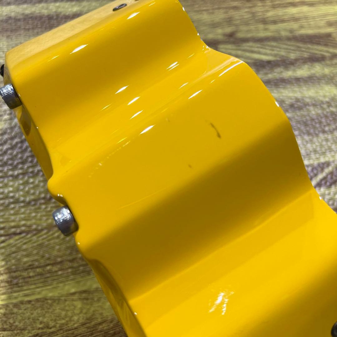 シックスセンス キャリパーカバー ベンツG350d イエロー 美品 497