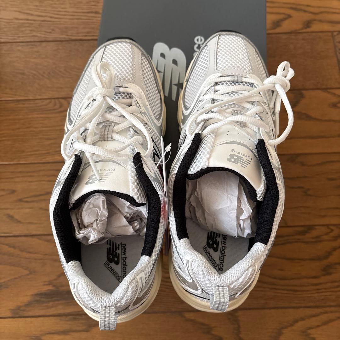 最終値下げ【新品未使用品】NewBalance MR530TAシルバー 24.5