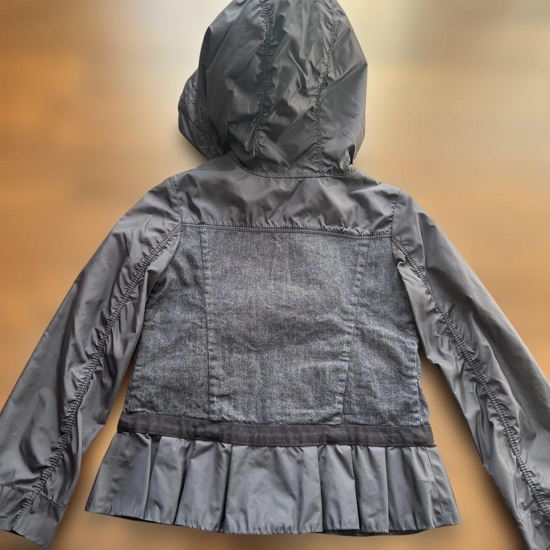 確約済み モンクレール　フリル付きジャケット