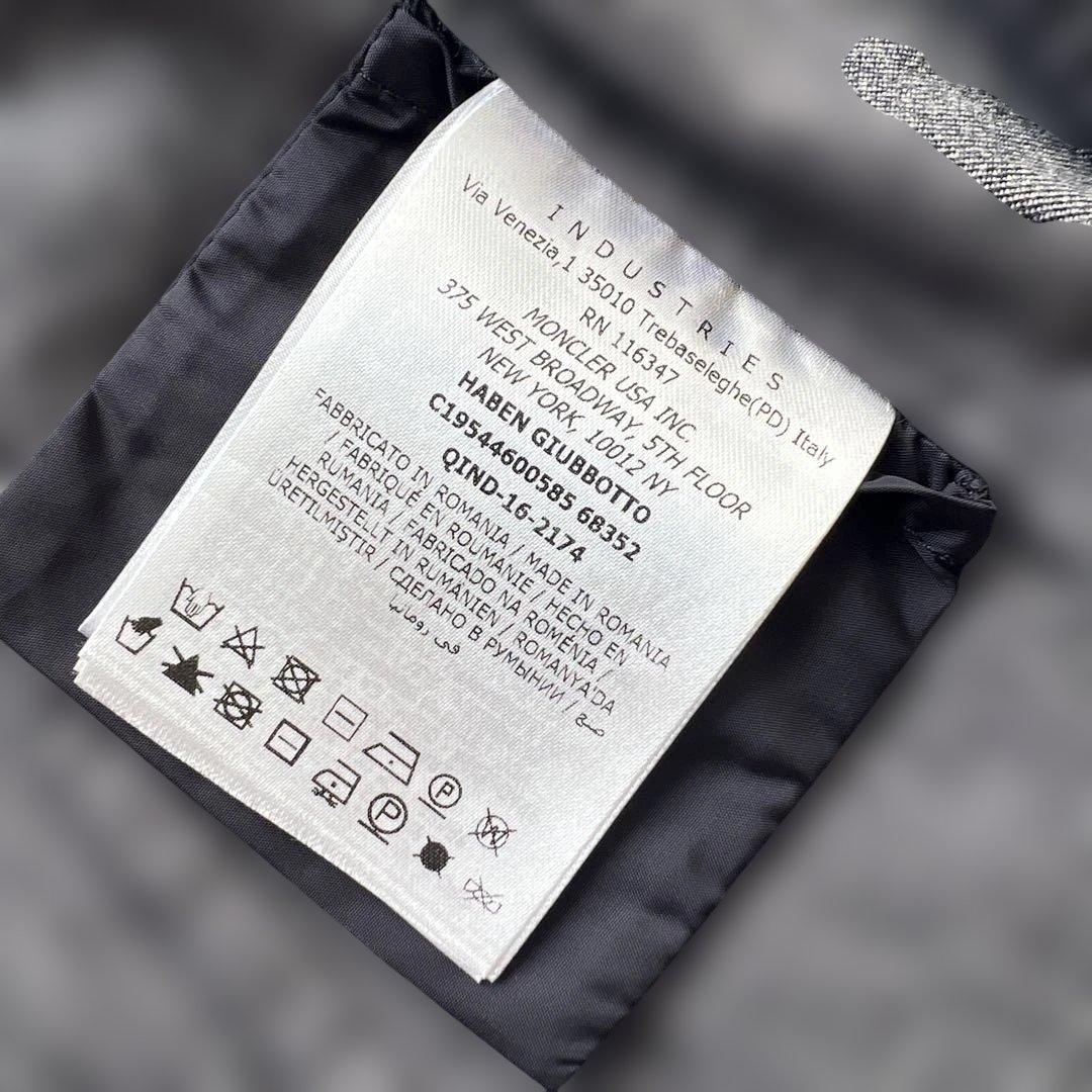 確約済み モンクレール　フリル付きジャケット