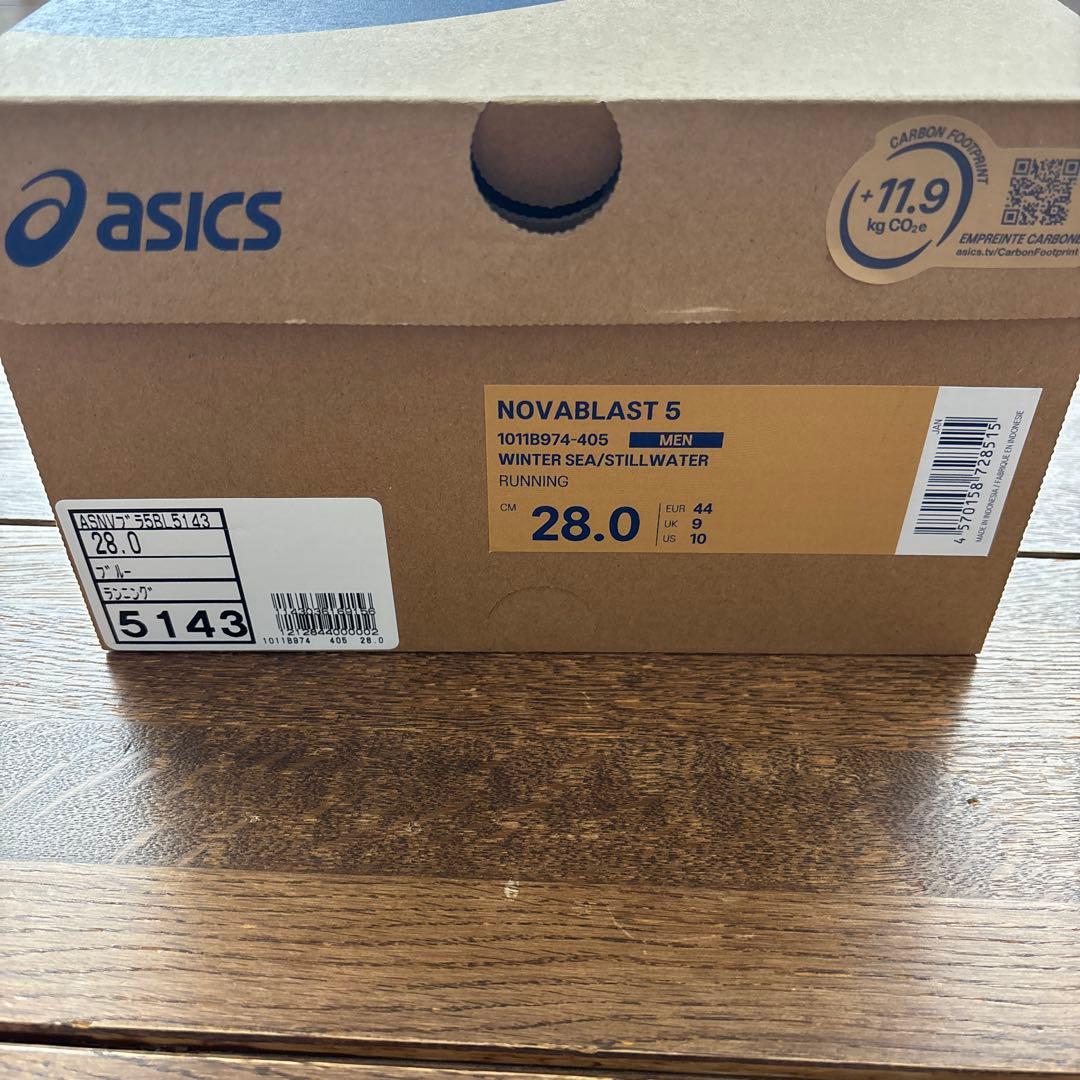 アシックス　ノバブラスト5 28センチ