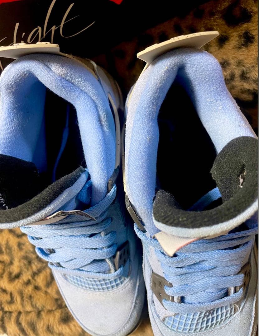 靴 NIKE AIR JORDAN 4 RETRO UNIVERSITY BLUE