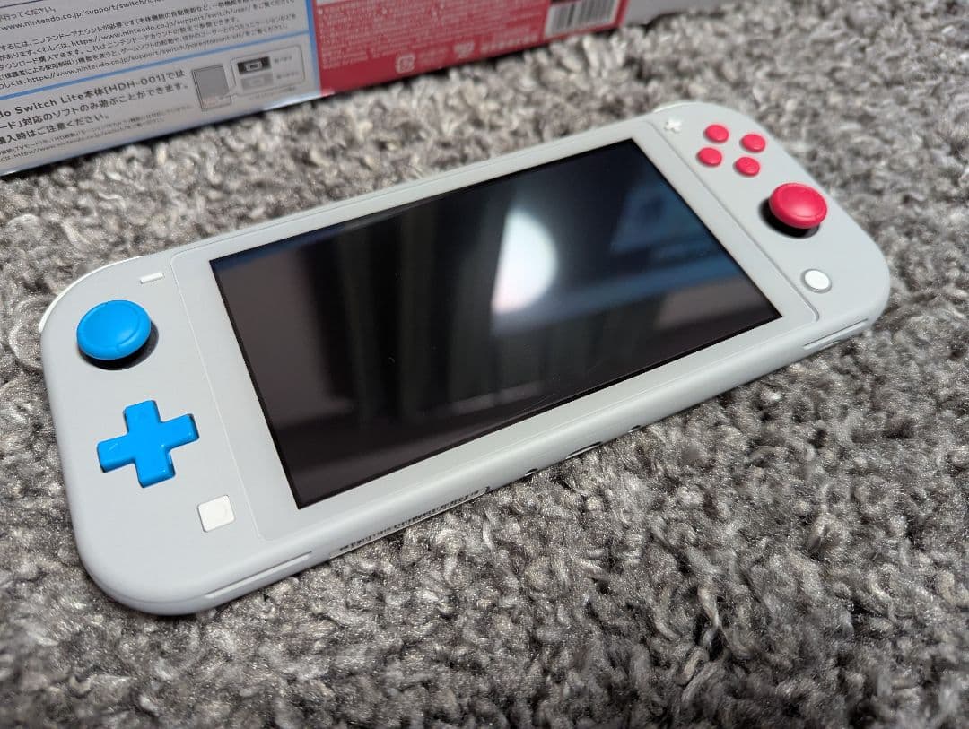 箱あり美品　Nintendo Switch Lite ポケモン 特別デザイン