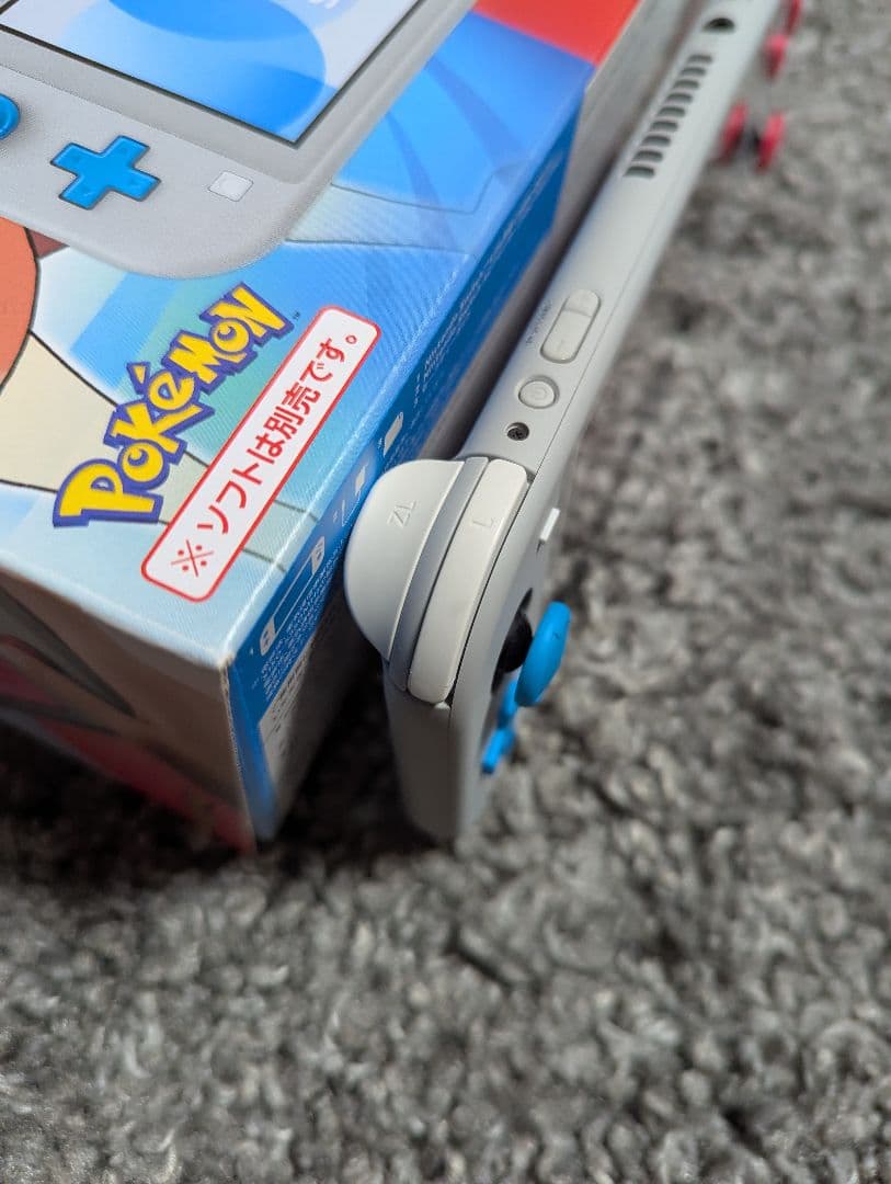 箱あり美品　Nintendo Switch Lite ポケモン 特別デザイン