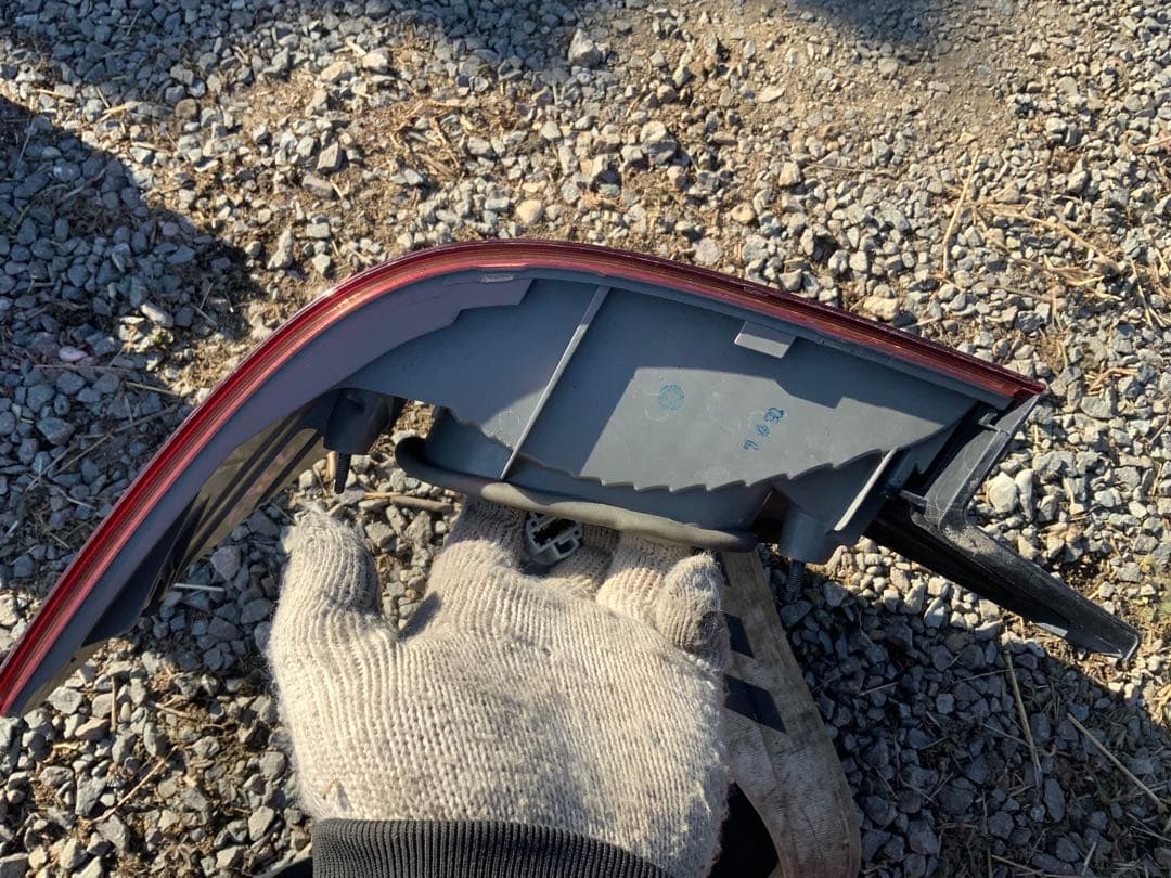 クラウン　アスリート　ＧＲＳ１８２　左　テールランプ