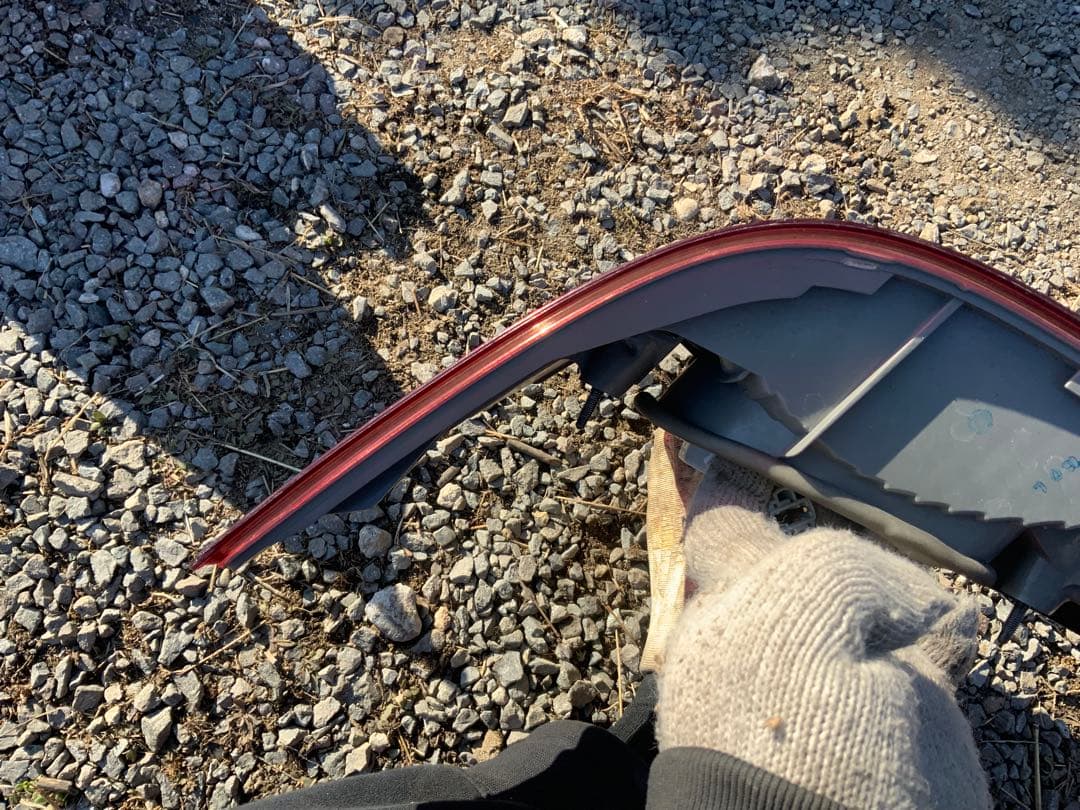 クラウン　アスリート　ＧＲＳ１８２　左　テールランプ