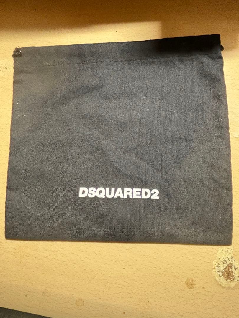 DSQUARED2 ディースクエアード　ゴールド バングル