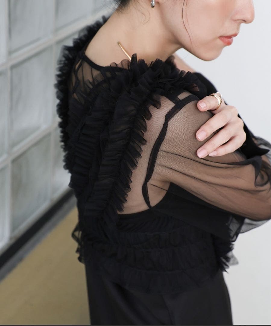 【オケージョン/結婚式】フリルトップスサテンキャミワンピースセット