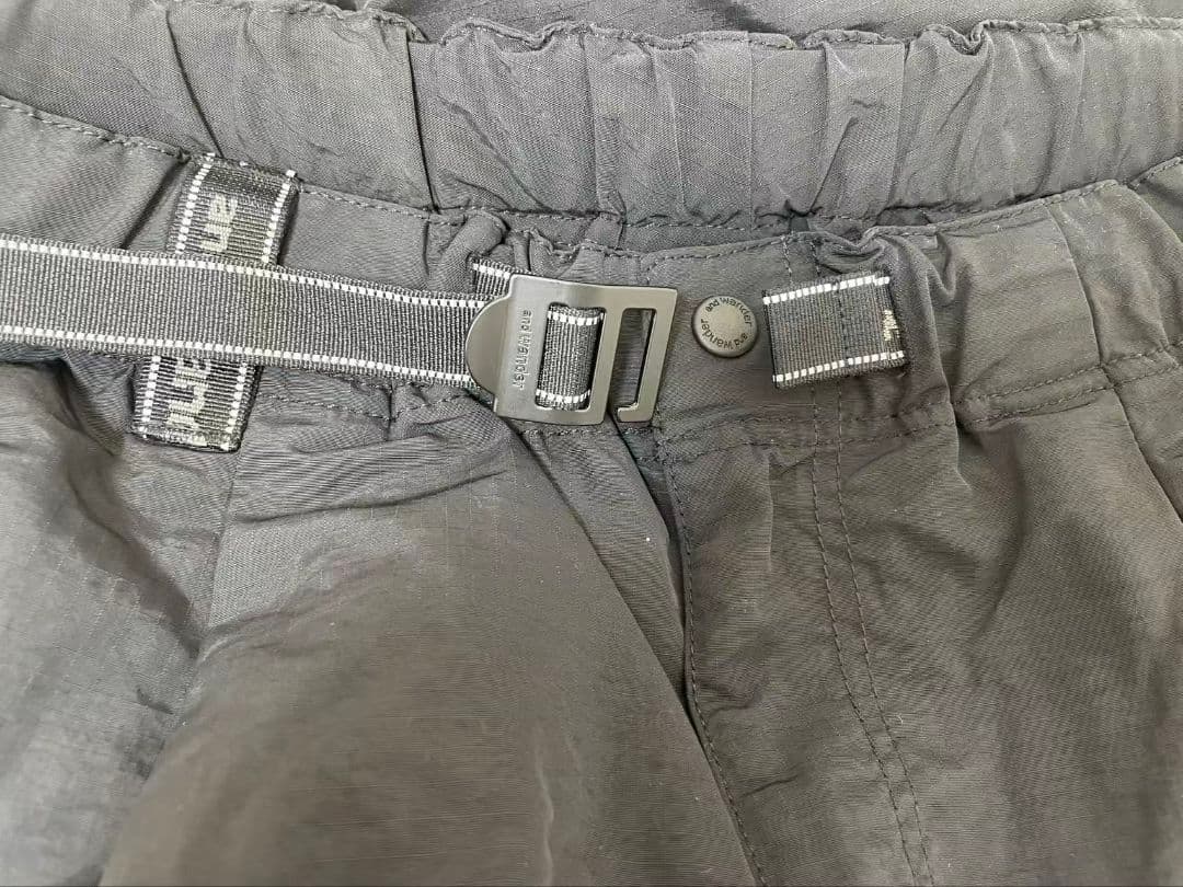 パンツ and wander oversized cargo pants